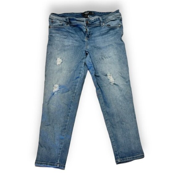 Women’s 12 (14) Cropped Luxe Skinny Jeans - Light Wash with Destruction - Picture 2 of 12